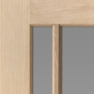 Internal Oak Darwen U/F Glazed Door (1981mm x 686mm x 35mm) image