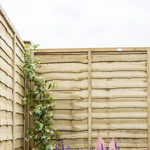 Overlap Fence Panel - Green (900mm x 1828mm) image